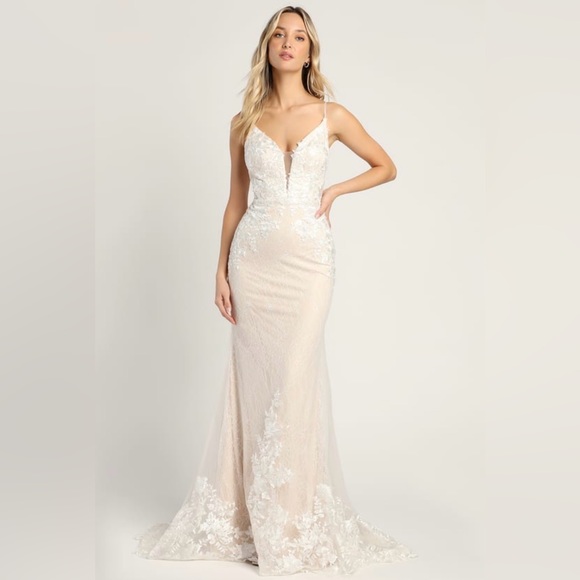 💖NWT Lulu’s Wedding Dress: Glimmer of Love White Embroidered Lace Mermaid Maxi